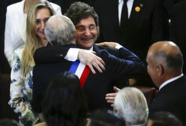 Kast, un enano de dos caras en el jardín trumpista de&nbsp;Milei