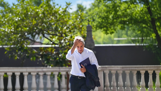 Manos de tijera: la trampa de Toto&nbsp;Caputo